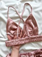 ست نیمتنه و شلوارک ساتن کالباسی😍🤌 - Image 5