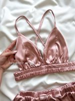 ست نیمتنه و شلوارک ساتن کالباسی😍🤌 - Image 3
