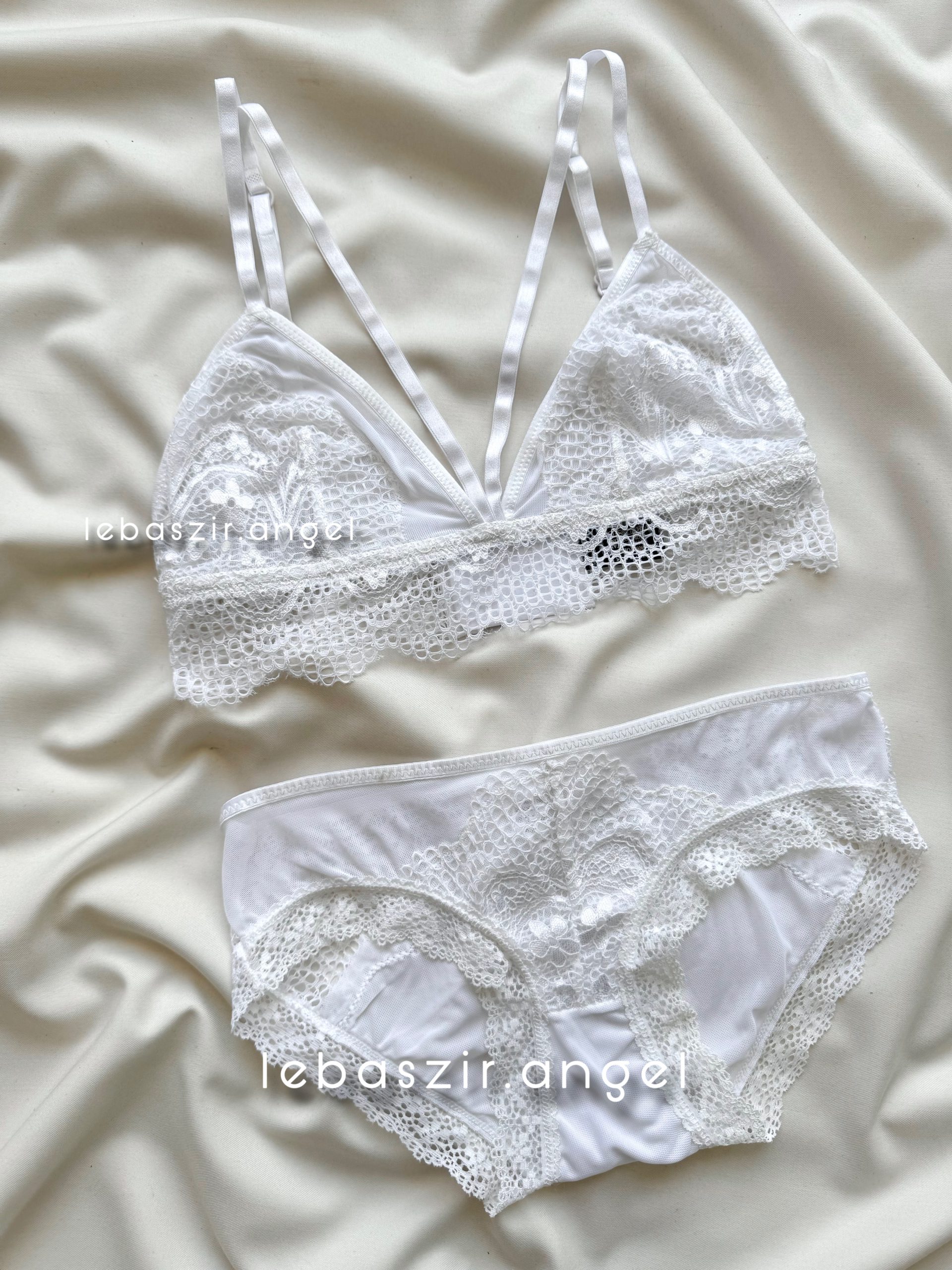 17FDAAD6-F132-4B9B-BDCC-4F92B795F578 ست فانتزی هارنسی سفید کد 030 - Image 1