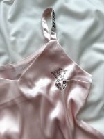 ست تاپ و شلوارک ساتن بند نگینی کد 2880 - Image 4